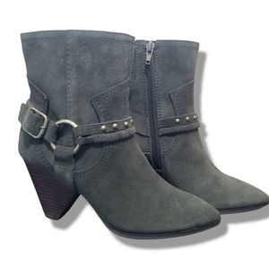 ⭐️ Lucky Brand Majoko Ankle Boots Dark Moss Oiled Suede sz 5.5 NWOB